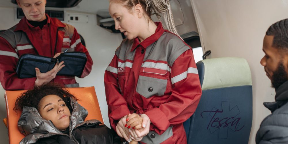 Transport médicalisé de Marseille 10 vers la maternité de l’hôpital de la Timone.